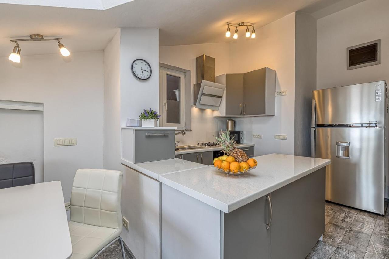 Enjoy At L&C Apartamento Rovinj Exterior foto