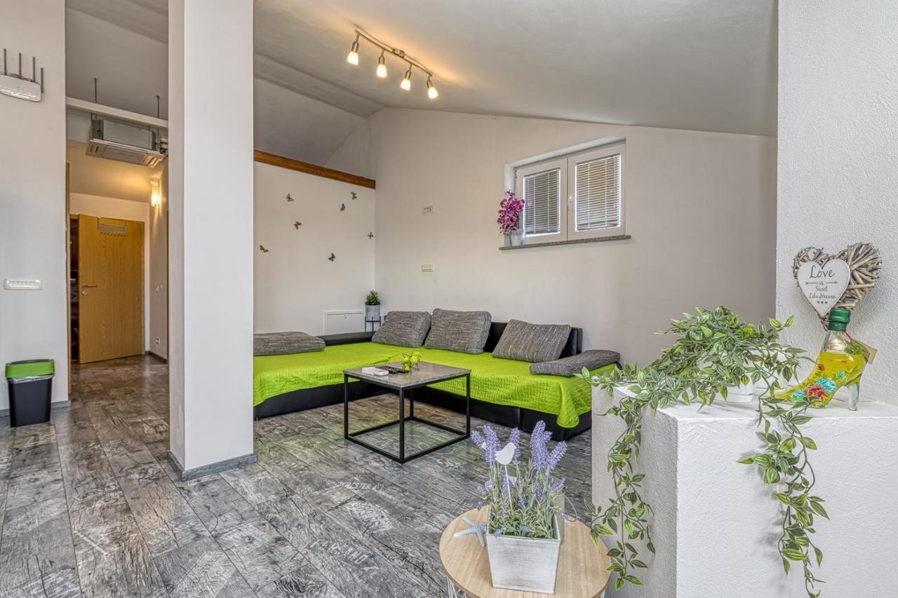 Enjoy At L&C Apartamento Rovinj Exterior foto
